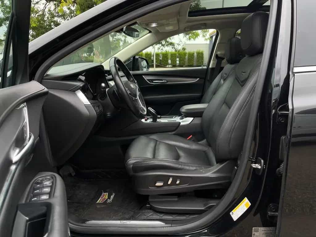 Cadillac XT5 Luxury AWD I CAR-PLAY I BOSE I PANO I AHK-2T 12/2018-photo-8