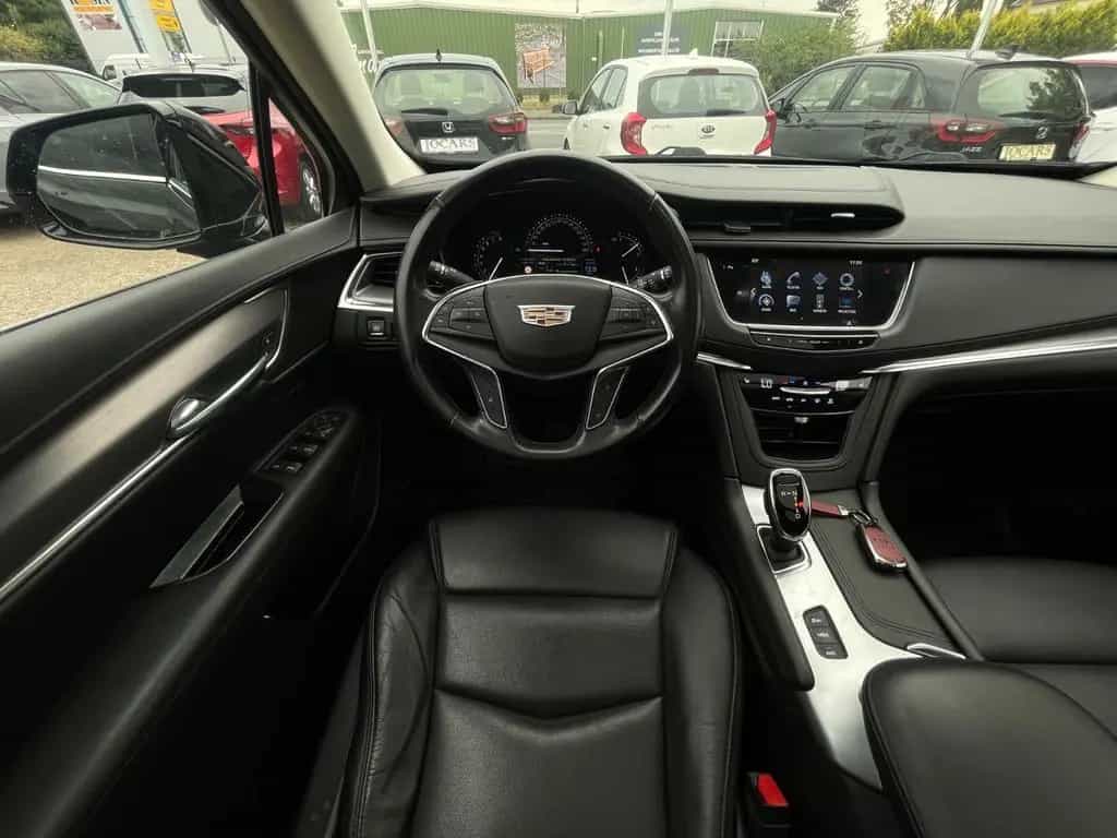 Cadillac XT5 Luxury AWD I CAR-PLAY I BOSE I PANO I AHK-2T 12/2018-photo-9