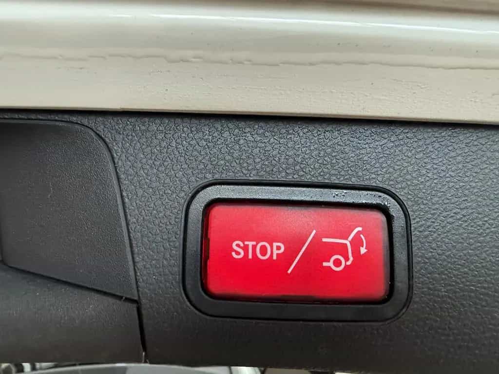 Mercedes-Benz C 200 ACC*SHZ*AHK*Navi*LED*Totwinkel*Pano* 12/2020-photo-7