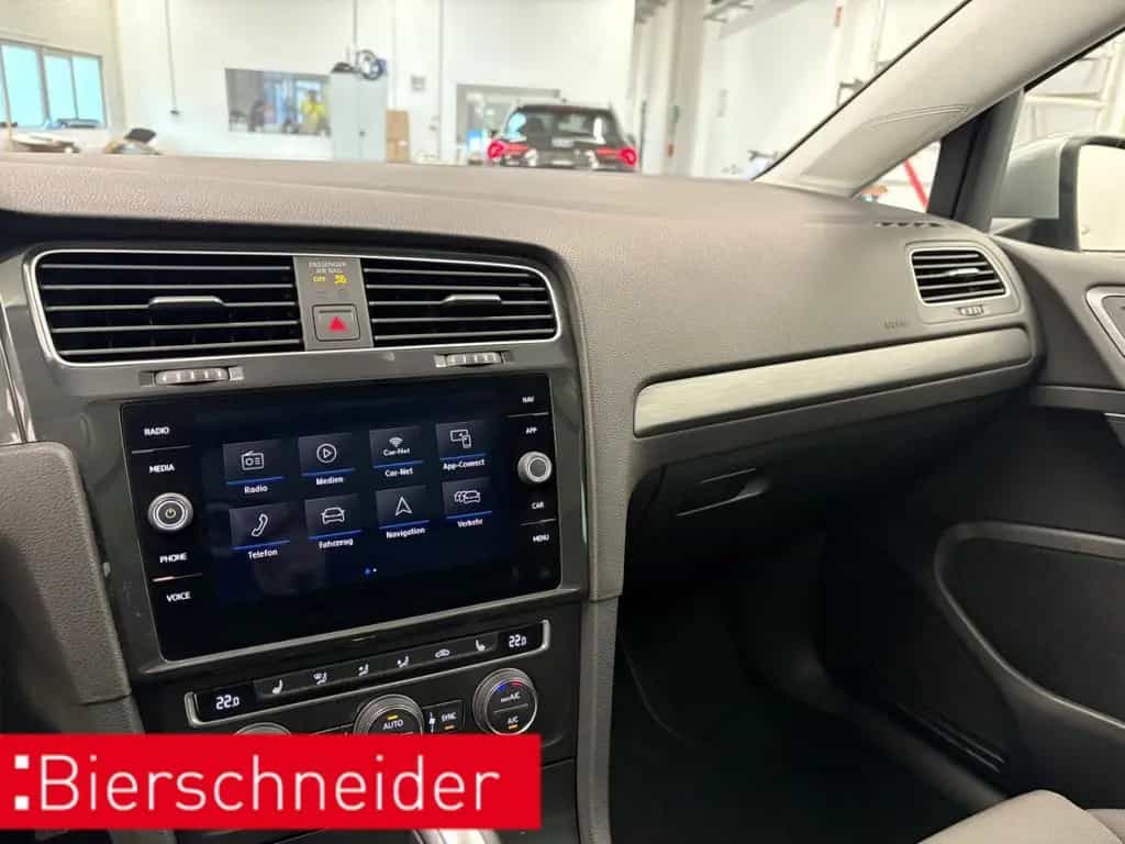 Volkswagen Golf Variant VII 1.5 TSI DSG Comfortline AHK NAV 04/2019-photo-12