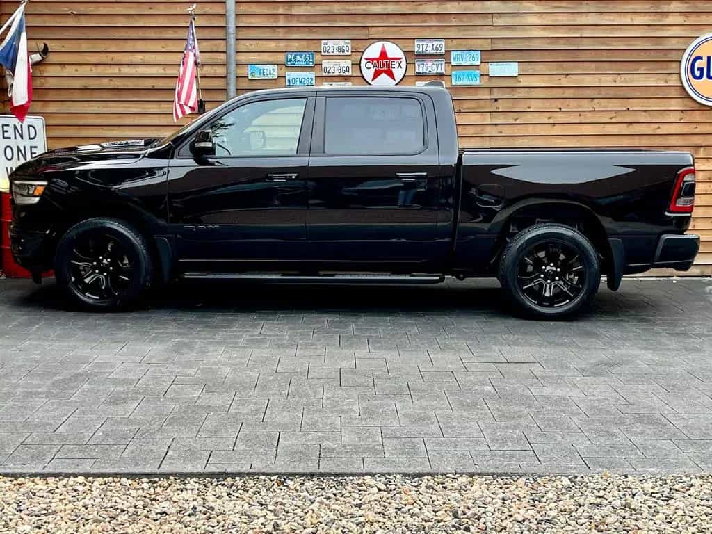 Dodge RAM 1500 Sport 5,7L 12´´ Navi 4x4 AHK LPG 06/2022-photo-14