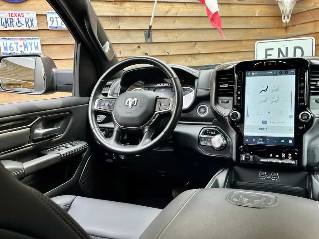 Dodge RAM 1500 Sport 5,7L 12´´ Navi 4x4 AHK LPG 06/2022-photo-19