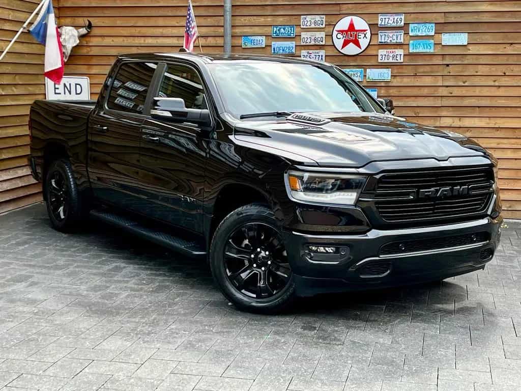 Dodge RAM 1500 Sport 5,7L 12´´ Navi 4x4 AHK LPG 06/2022-photo-2