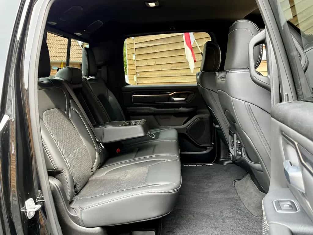 Dodge RAM 1500 Sport 5,7L 12´´ Navi 4x4 AHK LPG 06/2022-photo-25