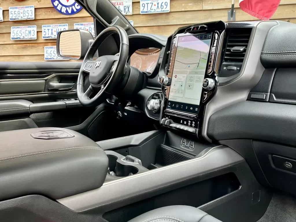 Dodge RAM 1500 Sport 5,7L 12´´ Navi 4x4 AHK LPG 06/2022-photo-26