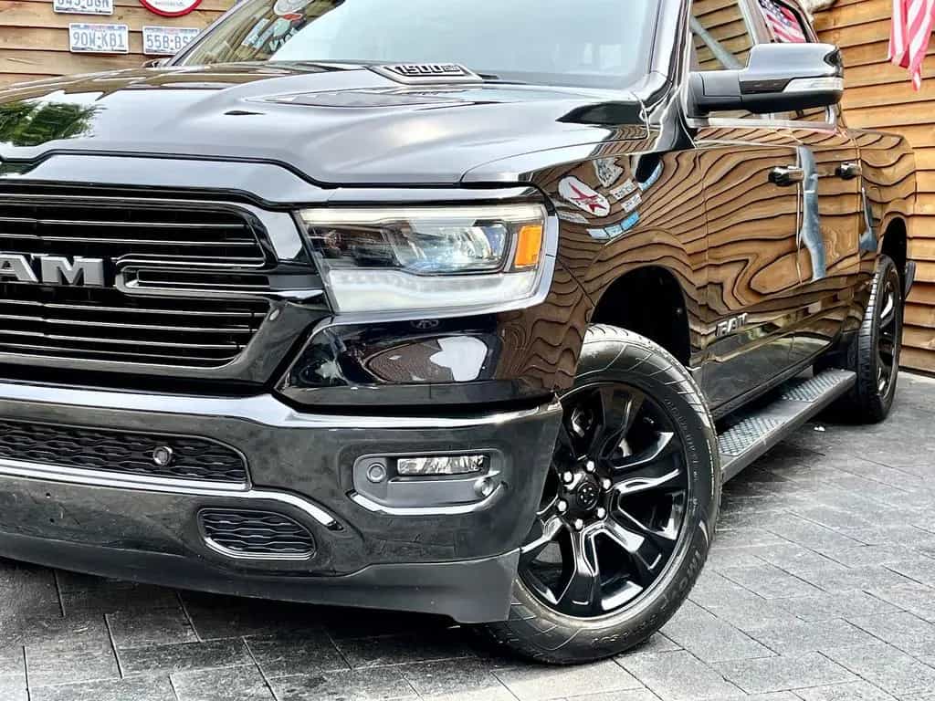 Dodge RAM 1500 Sport 5,7L 12´´ Navi 4x4 AHK LPG 06/2022-photo-4