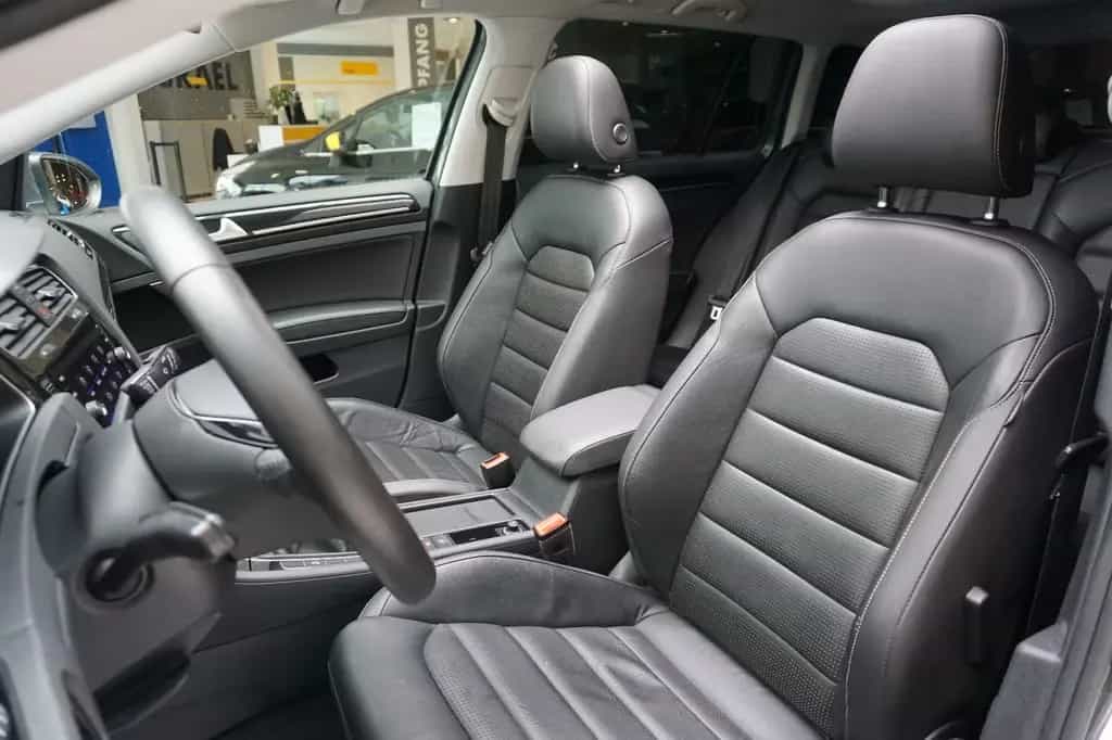 Volkswagen Golf VII Variant Highline LED, LEDER, AHZV, PDC 11/2017-photo-16
