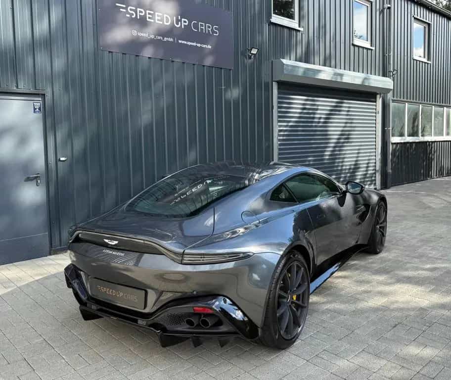 Aston Martin V8 Vantage 4.0 V8 360Kam Sport Plus Pack Carbon 08/2021-photo-1
