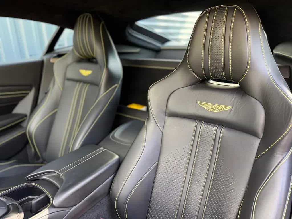 Aston Martin V8 Vantage 4.0 V8 360Kam Sport Plus Pack Carbon 08/2021-photo-13