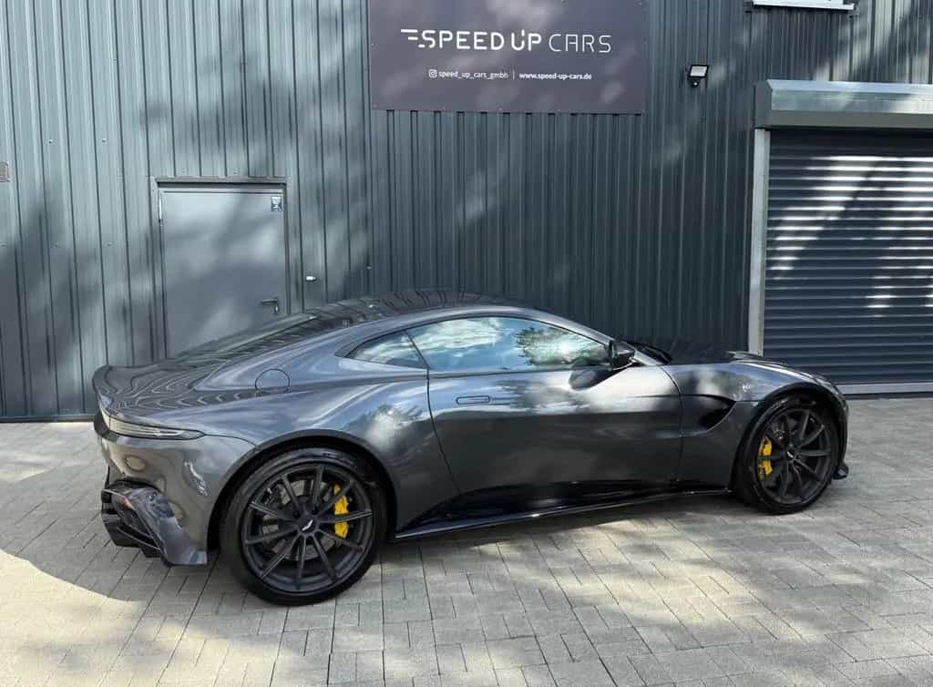 Aston Martin V8 Vantage 4.0 V8 360Kam Sport Plus Pack Carbon 08/2021-photo-3