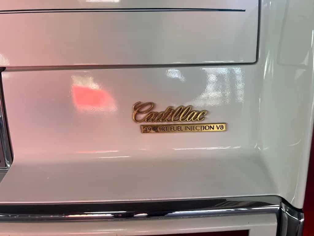 Cadillac Deville *4.9 Port Fuel Injection V8 H-Kennzeichen 07/1993-photo-17