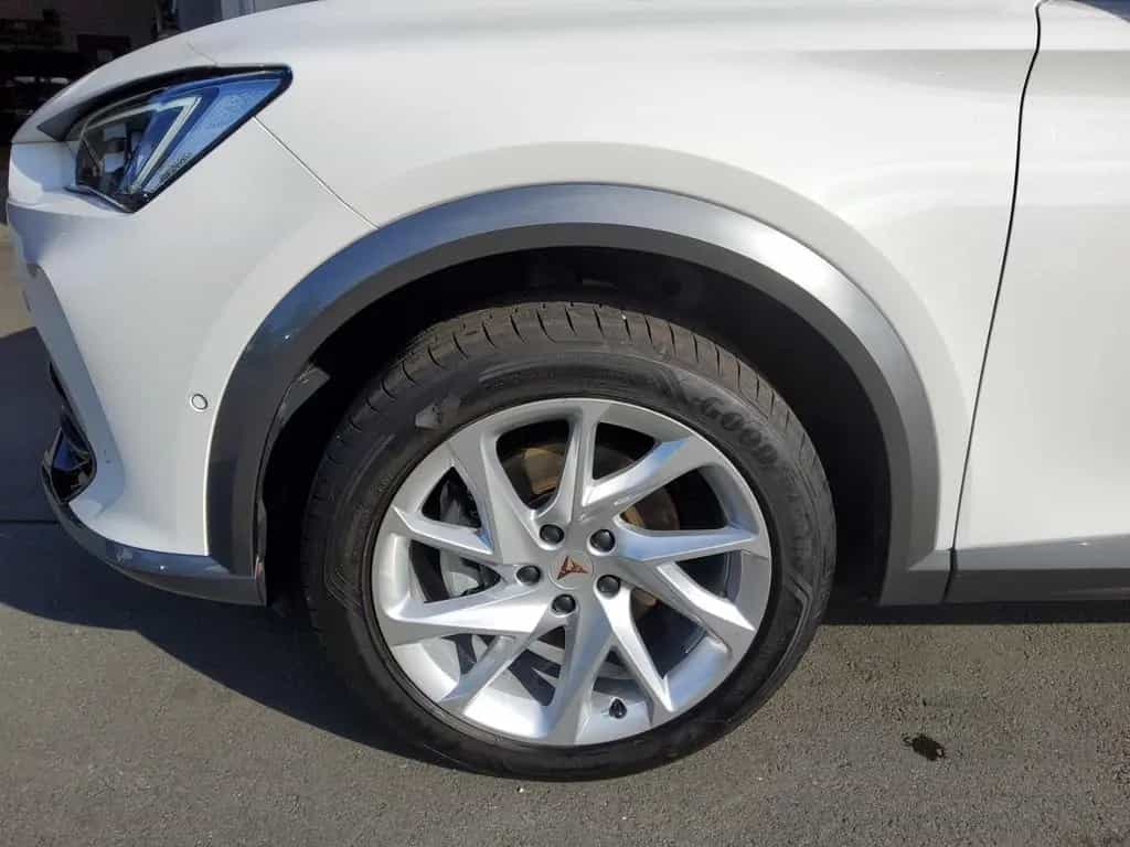 Cupra Formentor LED SHZ ACC PDC 360Grad Navi Keyless C 05/2023-photo-13