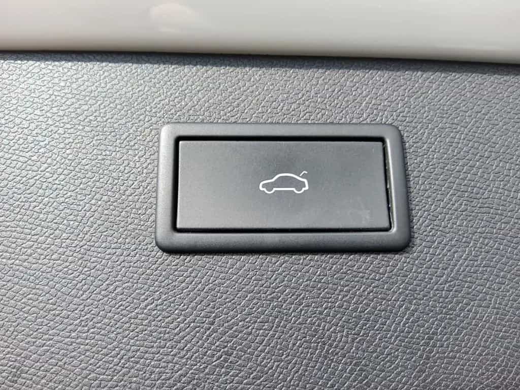 Cupra Formentor LED SHZ ACC PDC 360Grad Navi Keyless C 05/2023-photo-18