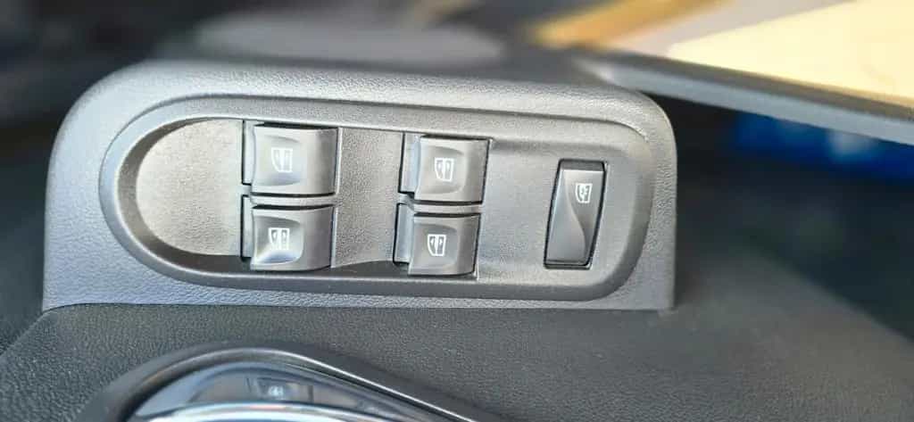 Dacia Duster I Laureate 4x2 1Hand NAVI/KAMERA 10/2016-photo-19