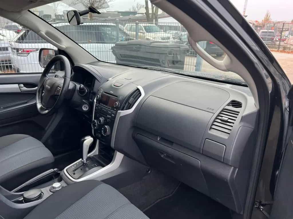 Isuzu D-Max Double Cab AWD Basis.Klima.AHK 10/2016-photo-10