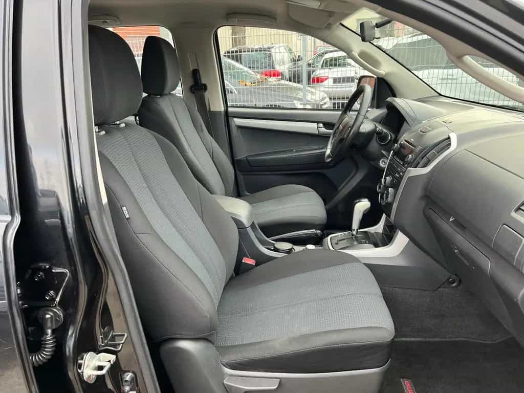 Isuzu D-Max Double Cab AWD Basis.Klima.AHK 10/2016-photo-11