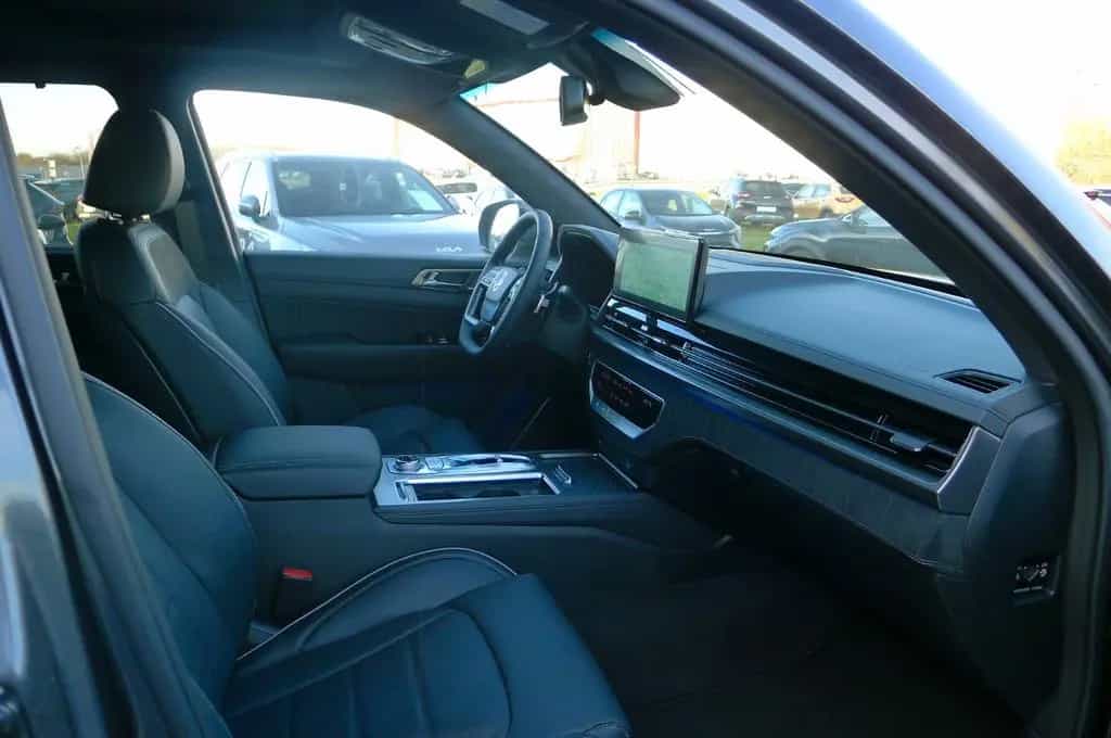KGM Rexton 2,2 D LUX/AWD/AT8/5 Sitz / 20" null-photo-6