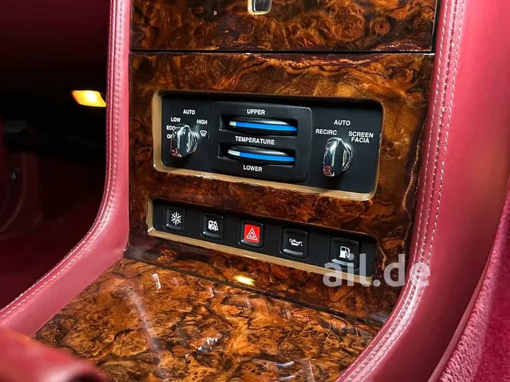 Rolls-Royce Silver Spur 02/1996-photo-21