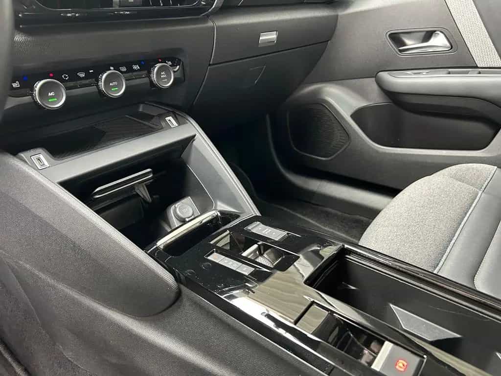 Citroën C4 Lim. Shine, Head-Up 08/2023-photo-16