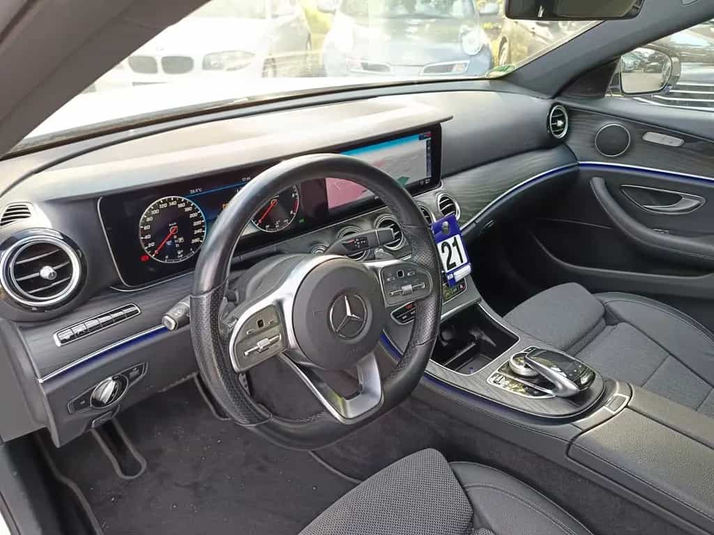 Mercedes-Benz E-Class E -Klasse T-Modell E 400 d 4Matic AMG 03/2020-photo-10