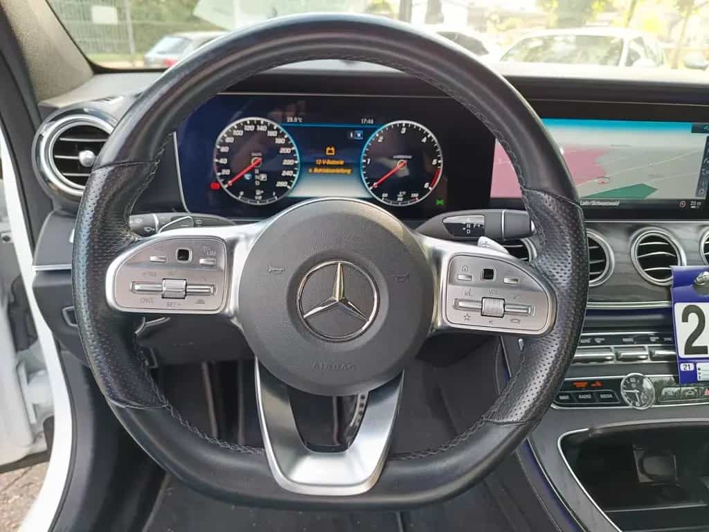 Mercedes-Benz E-Class E -Klasse T-Modell E 400 d 4Matic AMG 03/2020-photo-9
