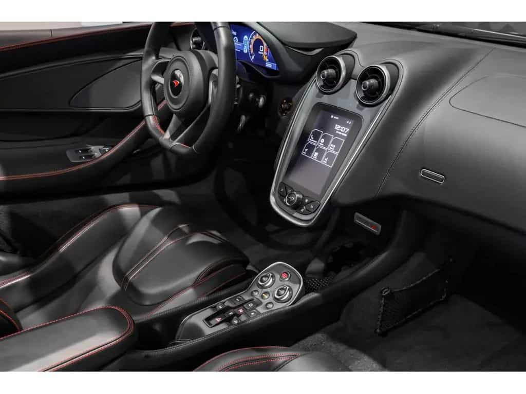 McLaren 570S Spider 3.8 V8 07/2018-photo-27