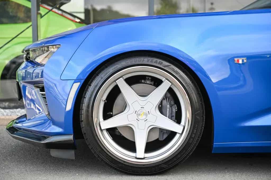 Chevrolet Camaro V8 Navi* Klappenabgas* H&R* 20" Schmidt!* 06/2017-photo-31