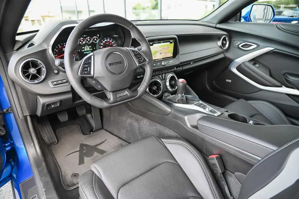 Chevrolet Camaro V8 Navi* Klappenabgas* H&R* 20" Schmidt!* 06/2017-photo-8
