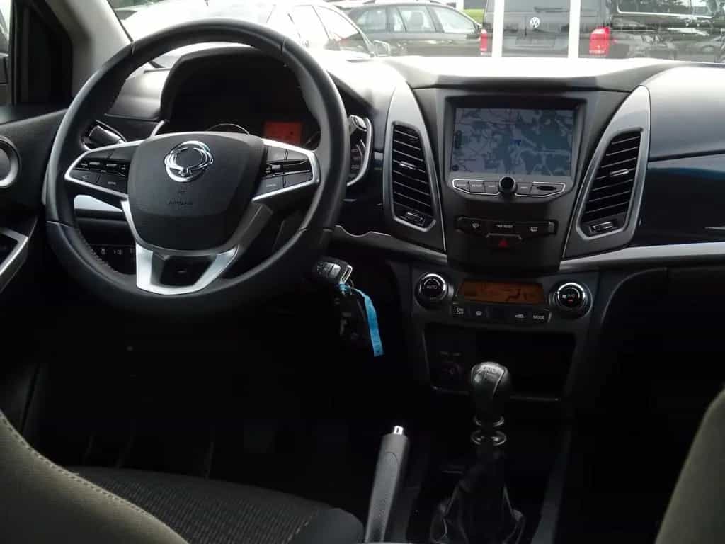 Ssangyong Korando Navi Tempomat Sitzheizung Kamera 08/2019-photo-11