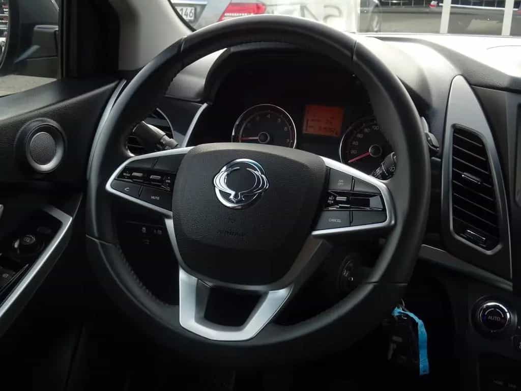 Ssangyong Korando Navi Tempomat Sitzheizung Kamera 08/2019-photo-12