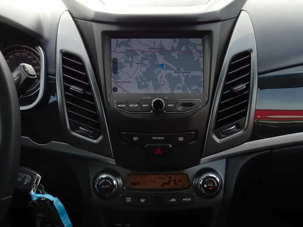 Ssangyong Korando Navi Tempomat Sitzheizung Kamera 08/2019-photo-13