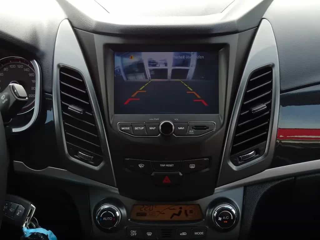 Ssangyong Korando Navi Tempomat Sitzheizung Kamera 08/2019-photo-14