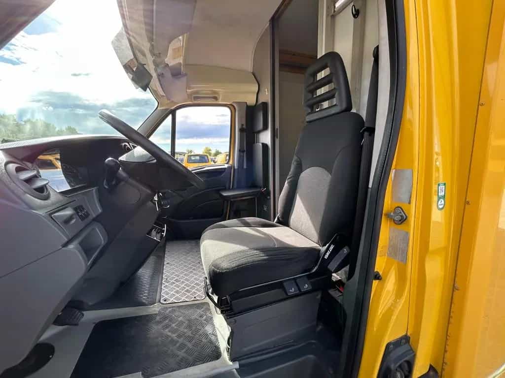 Iveco Daily Koffer/Euro 5/mit Notsitz/Kamera/ 08/2012-photo-8