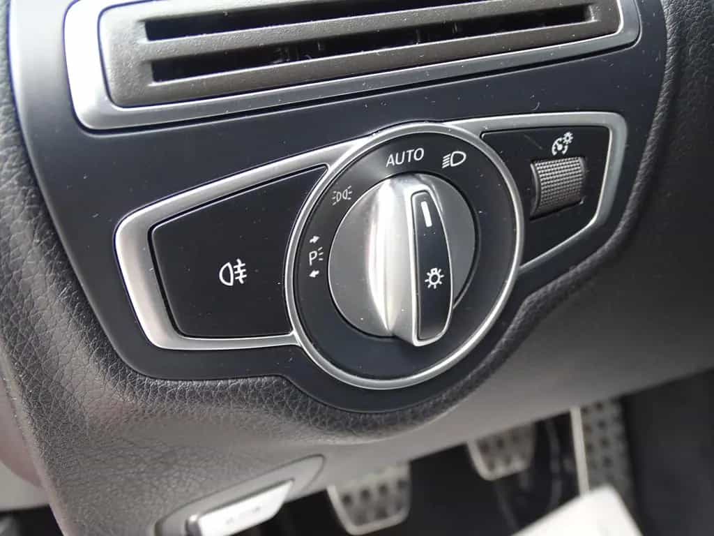 Mercedes-Benz C-Class 180 COUPE*AMG LINE*NAVI*RFK*LED*SHZG*CAR PLAY* 10/2019-photo-13