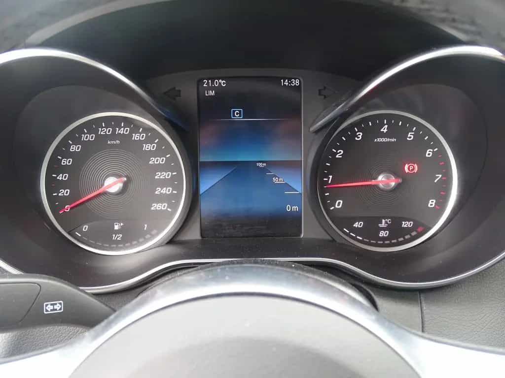Mercedes-Benz C-Class 180 COUPE*AMG LINE*NAVI*RFK*LED*SHZG*CAR PLAY* 10/2019-photo-17