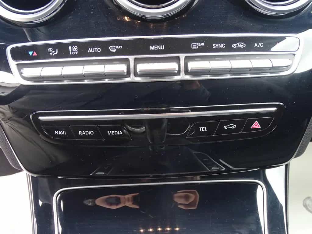 Mercedes-Benz C-Class 180 COUPE*AMG LINE*NAVI*RFK*LED*SHZG*CAR PLAY* 10/2019-photo-27