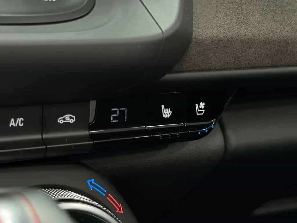 Chevrolet Camaro ZL1 *LED / KAMERA / RECARO* 05/2019-photo-26