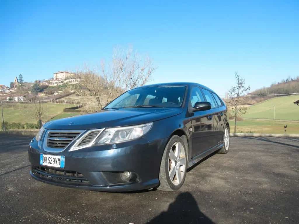 Saab 9-3 SportHatch 1.9 TiD Vector S.W. € 3.000 12/2009-photo-0