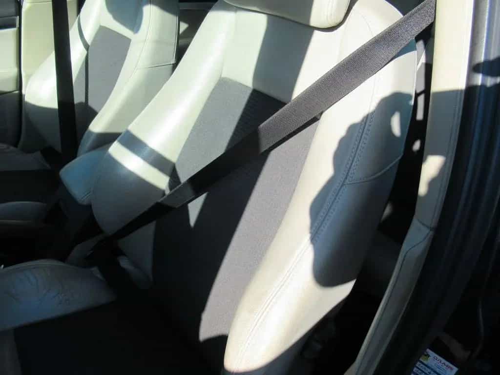 Saab 9-3 SportHatch 1.9 TiD Vector S.W. € 3.000 12/2009-photo-12