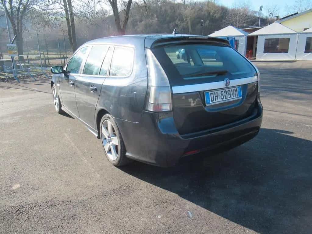 Saab 9-3 SportHatch 1.9 TiD Vector S.W. € 3.000 12/2009-photo-7