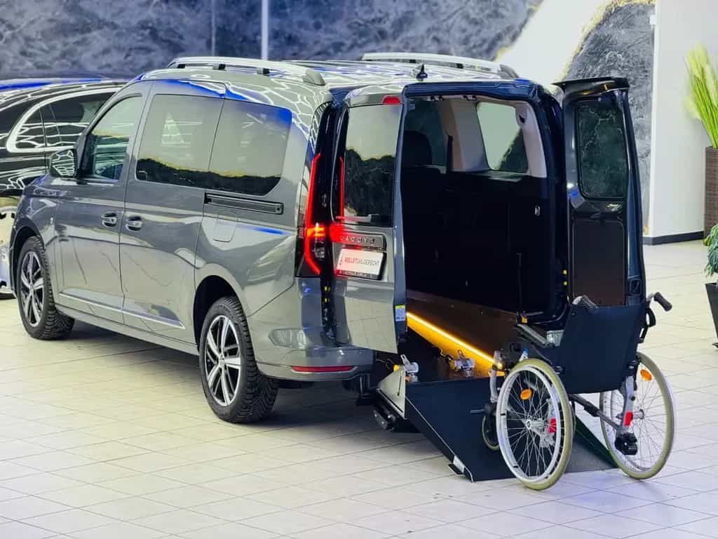 Volkswagen Caddy-V Maxi-DSG-Style-Behindertengerecht-Rampe 04/2023-photo-0