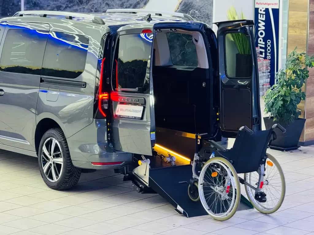 Volkswagen Caddy-V Maxi-DSG-Style-Behindertengerecht-Rampe 04/2023-photo-7