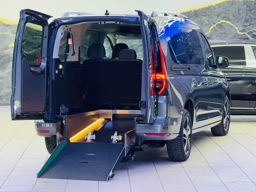 Volkswagen Caddy-V Maxi-DSG-Style-Behindertengerecht-Rampe 04/2023-photo-9