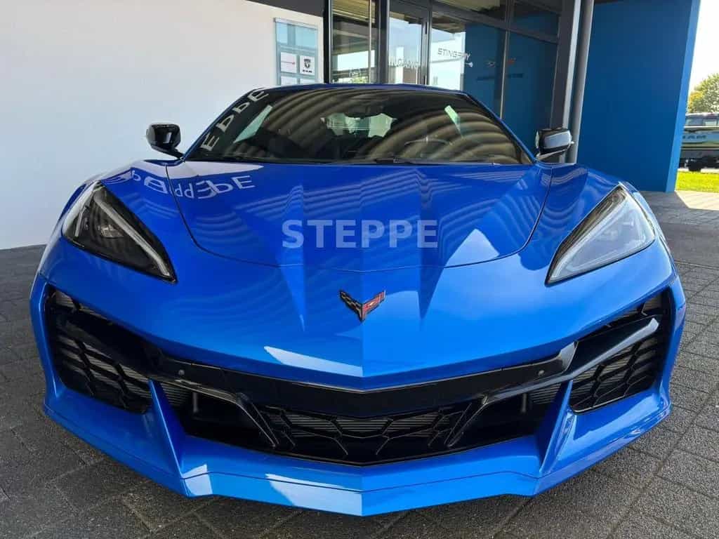 Corvette Z06 5,5V8 Coupe Europamodell 3LZ 08/2025-photo-1