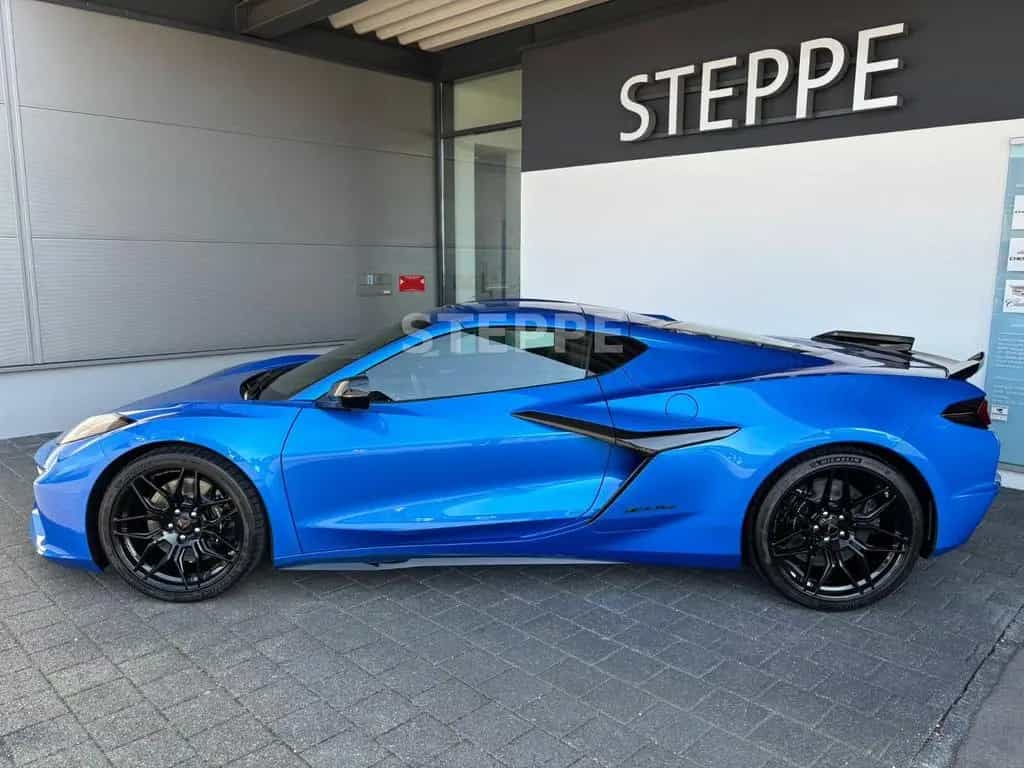Corvette Z06 5,5V8 Coupe Europamodell 3LZ 08/2025-photo-2
