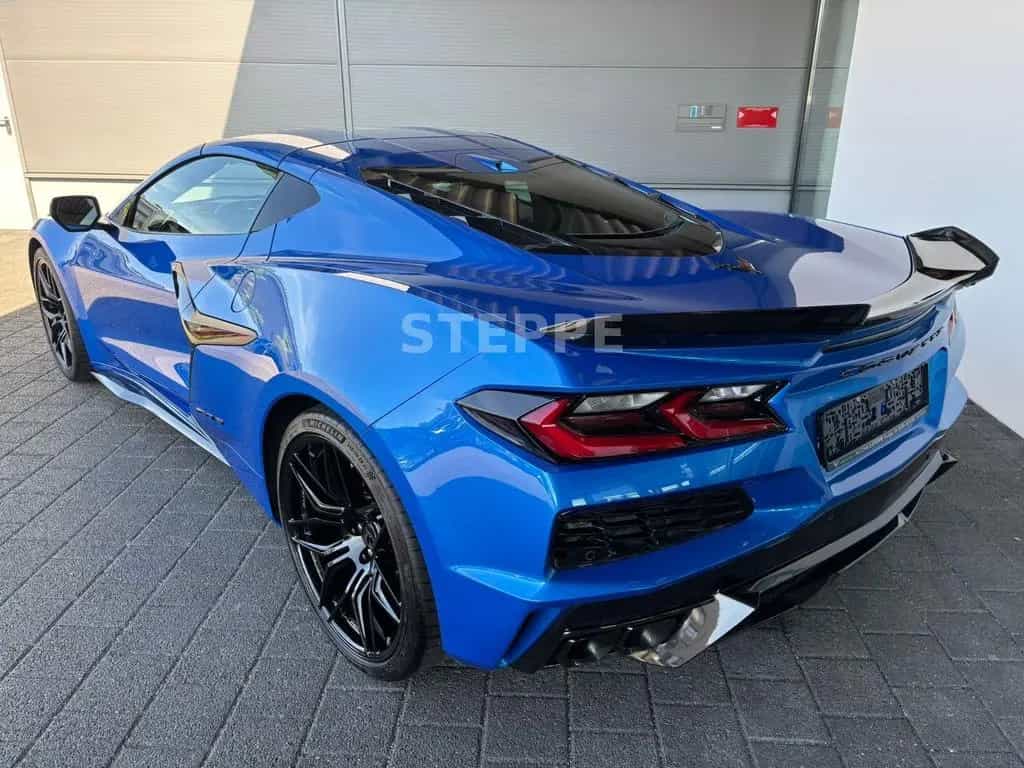Corvette Z06 5,5V8 Coupe Europamodell 3LZ 08/2025-photo-3