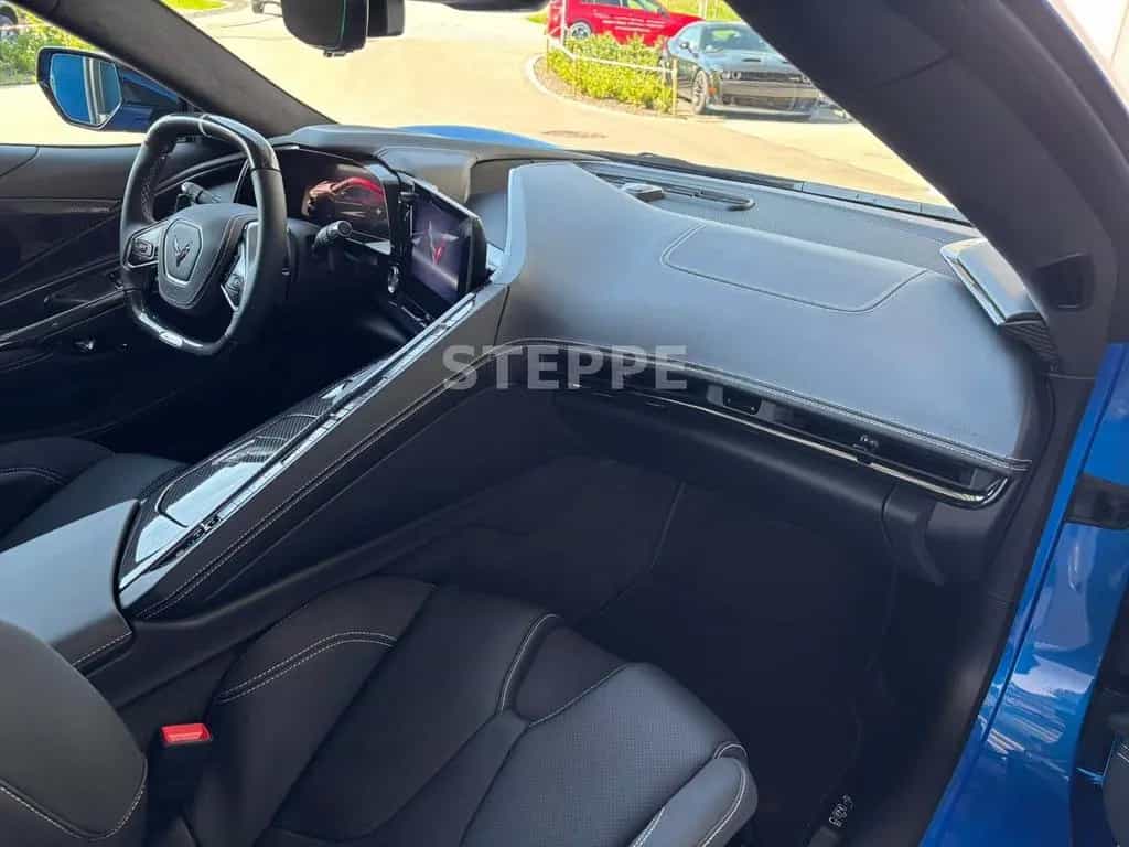Corvette Z06 5,5V8 Coupe Europamodell 3LZ 08/2025-photo-9