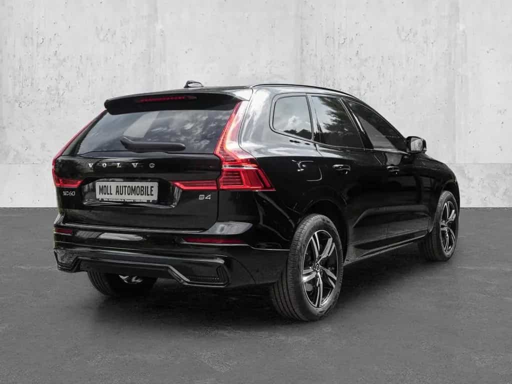 Volvo XC60 R Design 2WD B4 Diesel EU6d StandHZG AHK Le 08/2021-photo-0