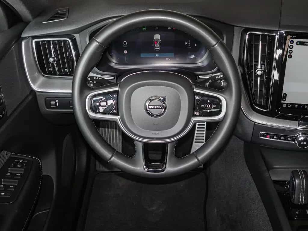 Volvo XC60 R Design 2WD B4 Diesel EU6d StandHZG AHK Le 08/2021-photo-5