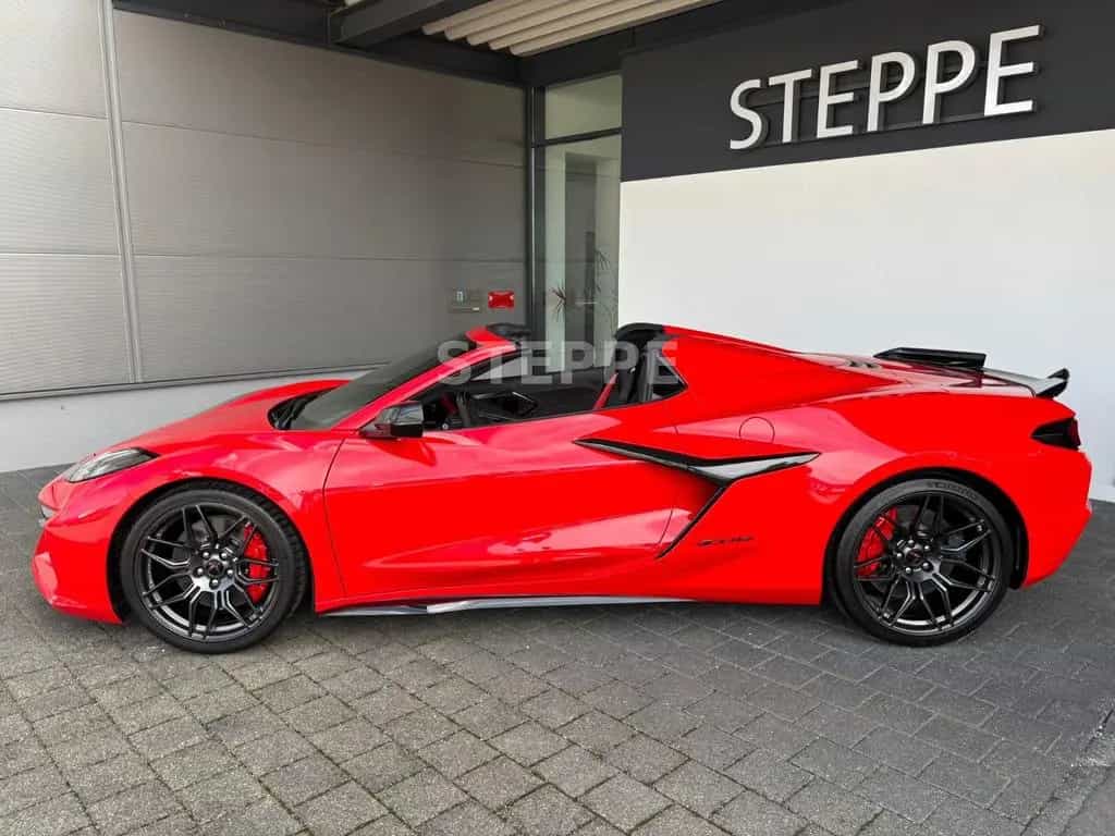 Corvette Z06 5,5V8 Cabrio Europamodell 3LZ 08/2025-photo-1